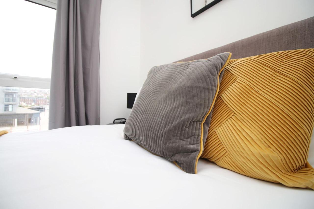 Beachview By Mia Living Close To Beach, Free Parking, Modern 2 Bedroom Apartment Barry Extérieur photo