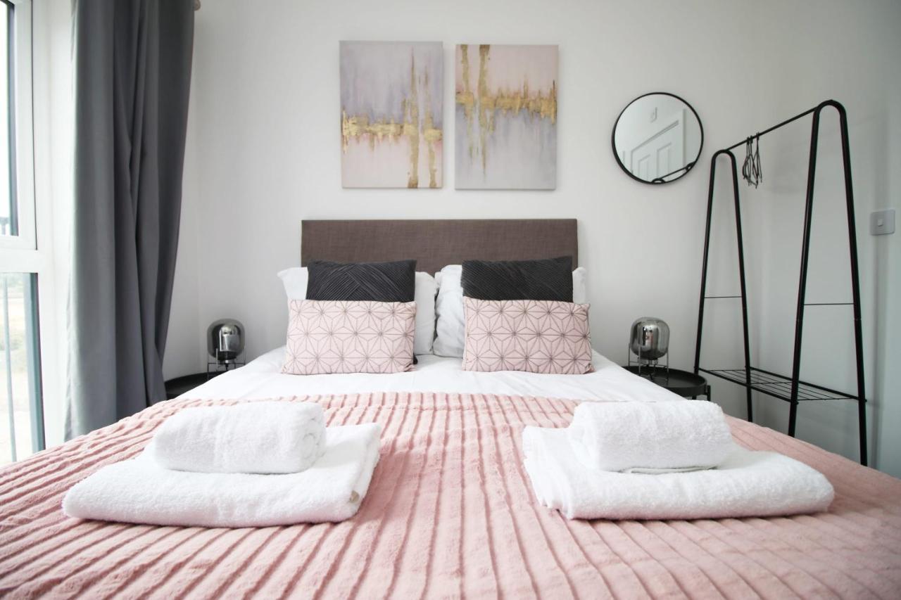 Beachview By Mia Living Close To Beach, Free Parking, Modern 2 Bedroom Apartment Barry Extérieur photo